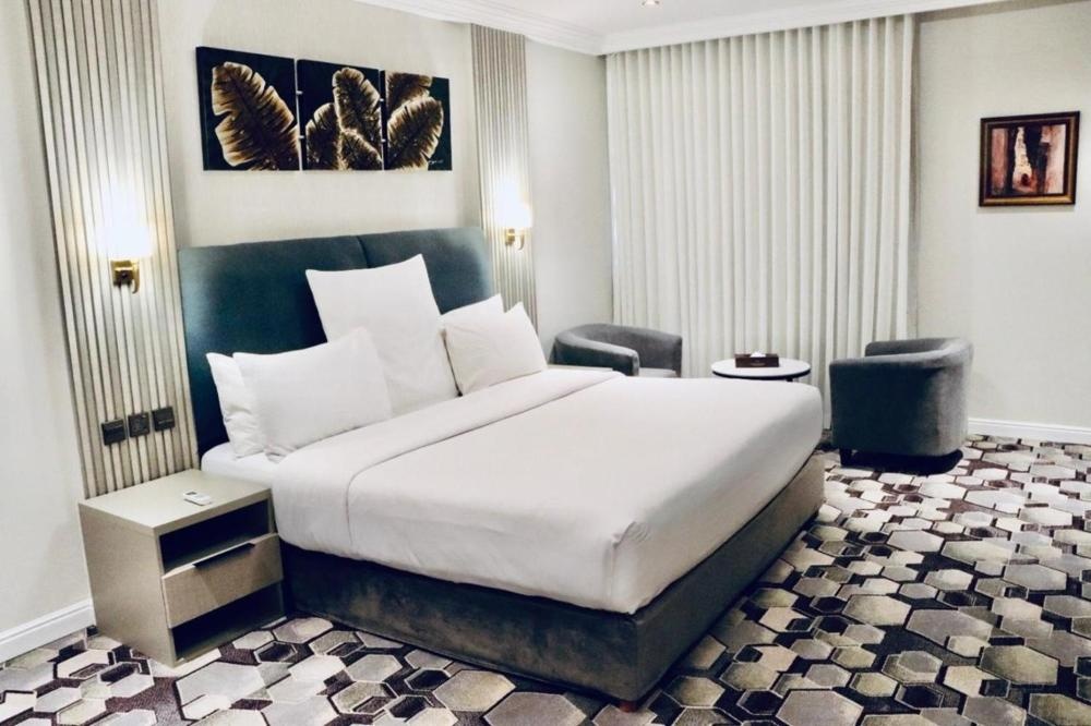 Superior King Room